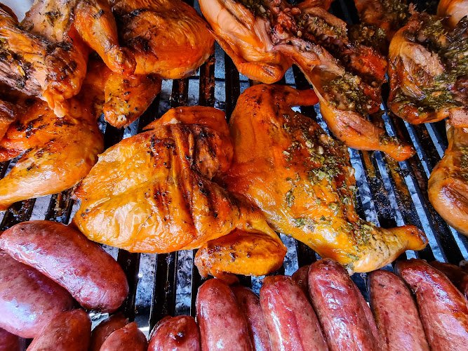 Fotografía de Pioneros En Pollos A La Rana ubicado en Bolivia