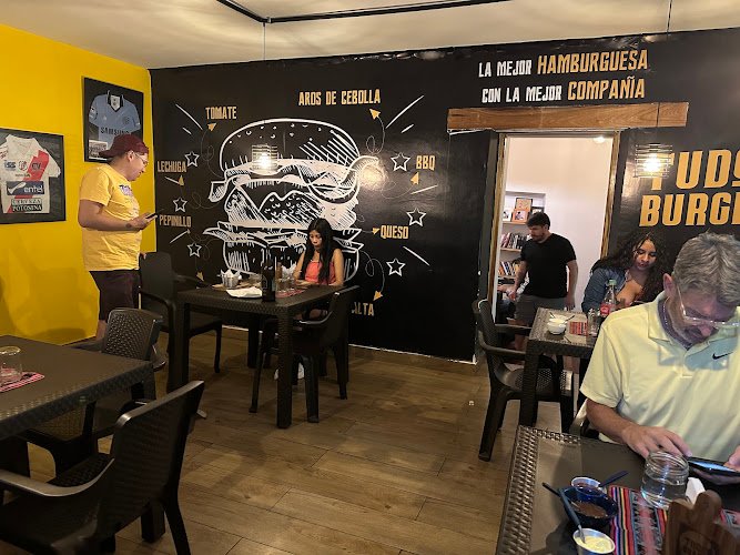 Fotografía de Tudor Burger ubicado en Bolivia